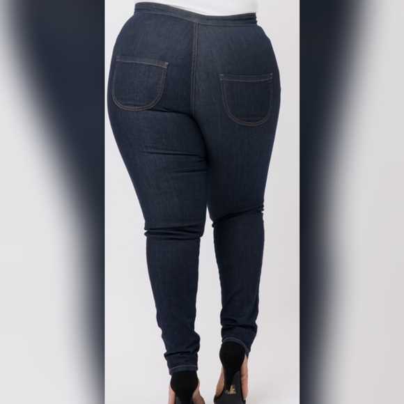 M.A.P. Slit Knee Jeans Plus Size -- Dark Wash - Picture 3 of 3